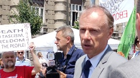 Razrešenje zbog politike
